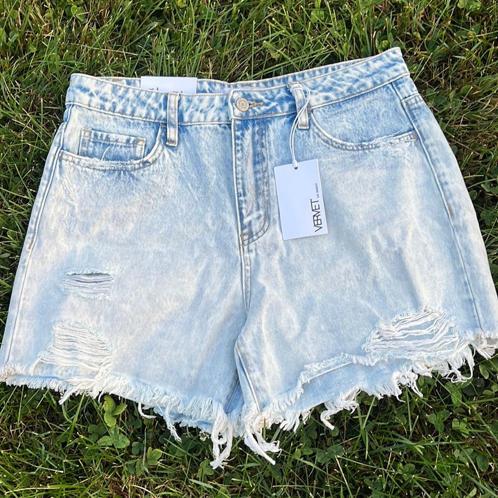 Women’s Vervet jean shorts